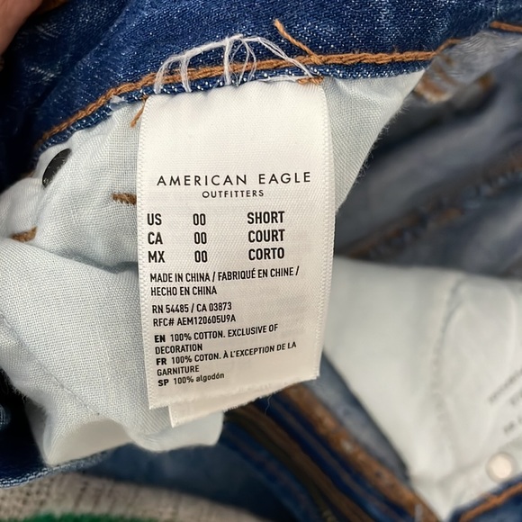 NWOT American Eagle Relaxed Mom jeans - Picture 11 of 11
